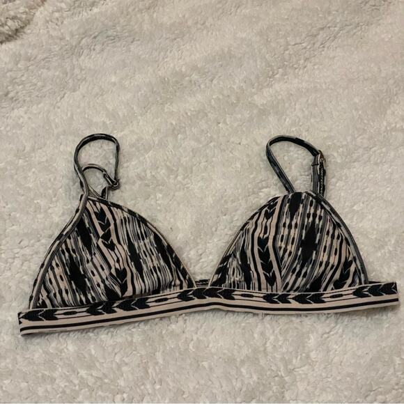 L Space Tribal Print Gold Black Triangle Bikini Top Size Small - Picture 4 of 8
